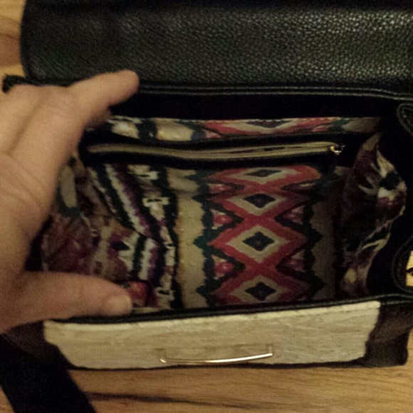 ☆HP☆ NWOT JustFab Leather & Lace Satchel - Picture 3 of 4