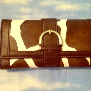 SOLD IN BUNDLE ! Giraffe print wallet!