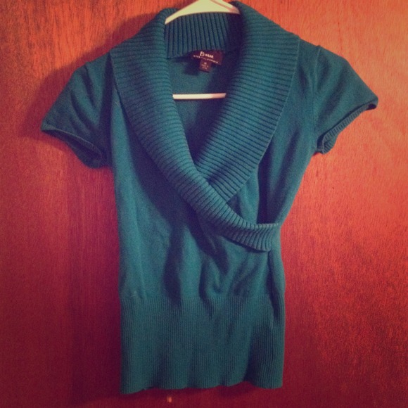 Aqua short sleeved sweater!!