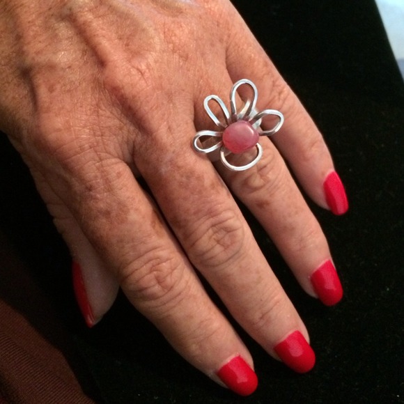 ⬇️LOW⬇️Modern Silver 925 and a Red Topaz stone - Picture 3 of 3