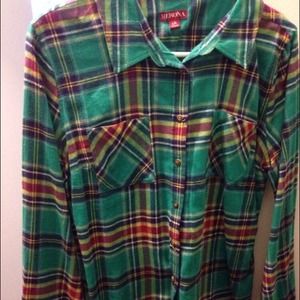 Long sleeve plaid button down shirt