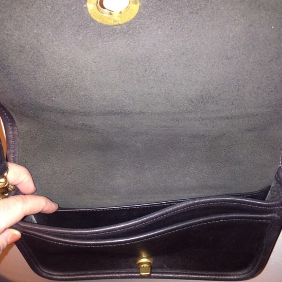 ❌Sold❌Vintage coach crossbody clutch - Picture 2 of 4