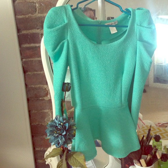 Mint green, structured shoulder, peplum top