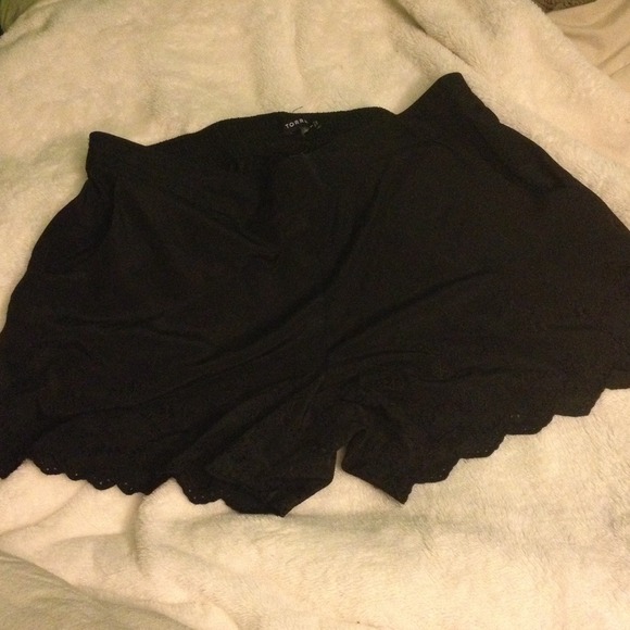Torrid lace shorts