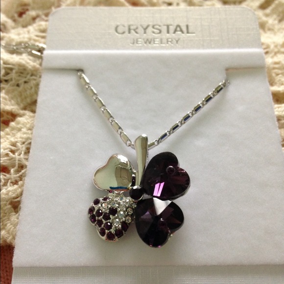 Necklace-4 leaves