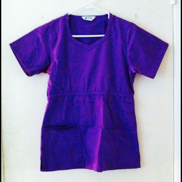 NWOT scrub top