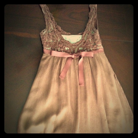 Intuitions sleeveless summer dress