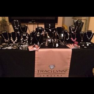 Traci Lynn fashion jewelry party