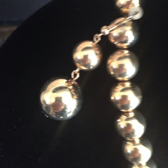 🅾⬇️Reduced⬇️🅾 Gold Necklace Set - Picture 4 of 4