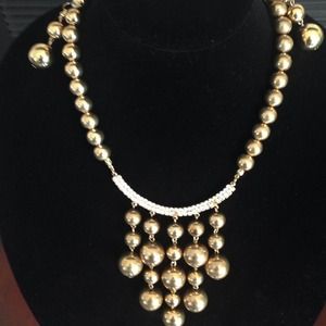 🅾⬇️Reduced⬇️🅾 Gold Necklace Set