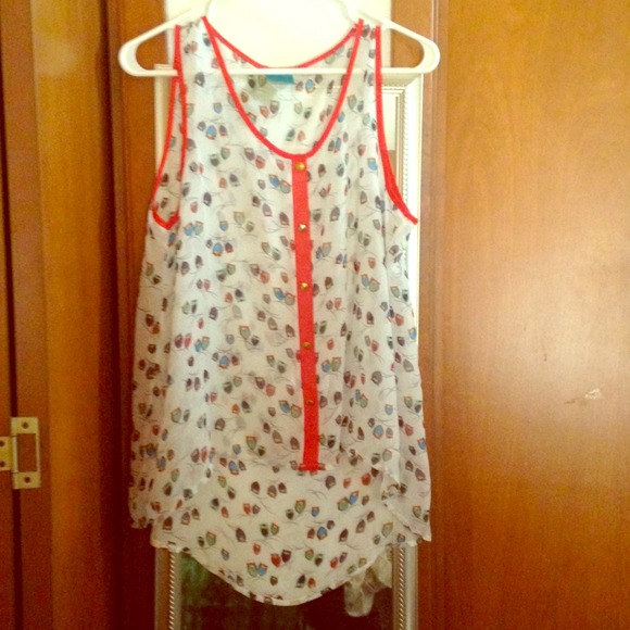 ***SOLD*** Adorable owl sleeveless blouse - Picture 1 of 4