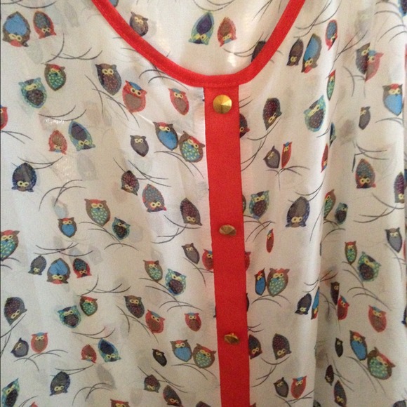 ***SOLD*** Adorable owl sleeveless blouse - Picture 2 of 4