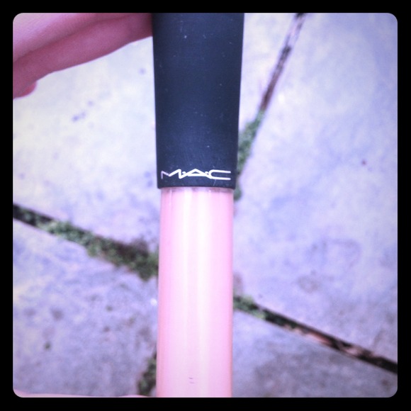 MAC mineralize concealer NW35