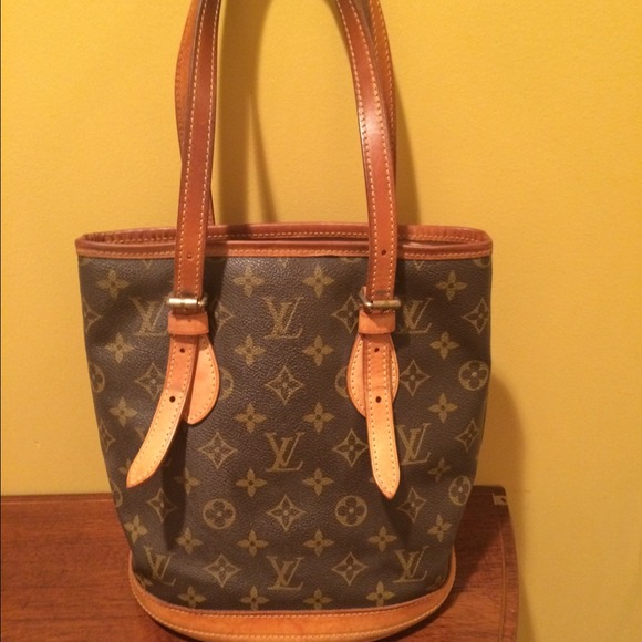 Louis Vuitton monochrome canvas bag