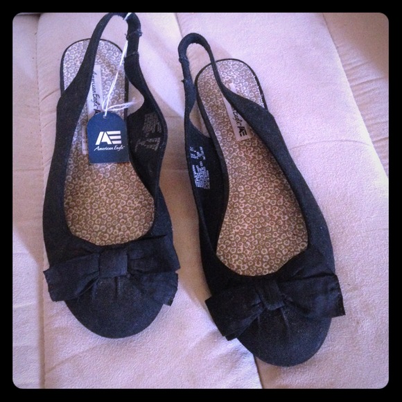 Black bow flats