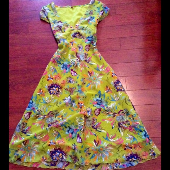 Dresses & Skirts - Adorable summer dress! Dresses & Skirts - Adorable summer dress!