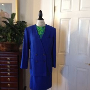 Plus size Kasper Suit