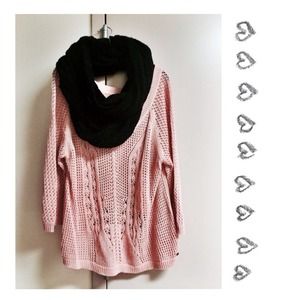 Adorable slouchy pink GUESS sweater!