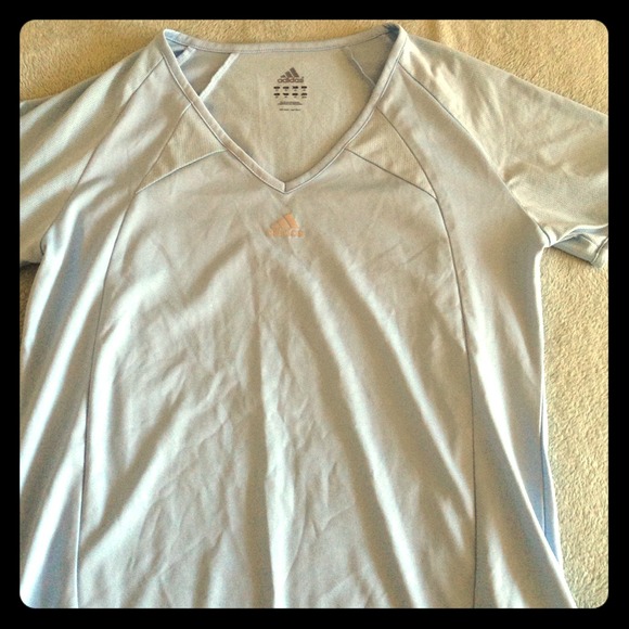 ✂️Adidas Top in light blue size M