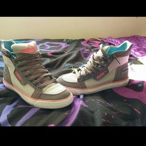 *2 time Reduced* Puma high tops