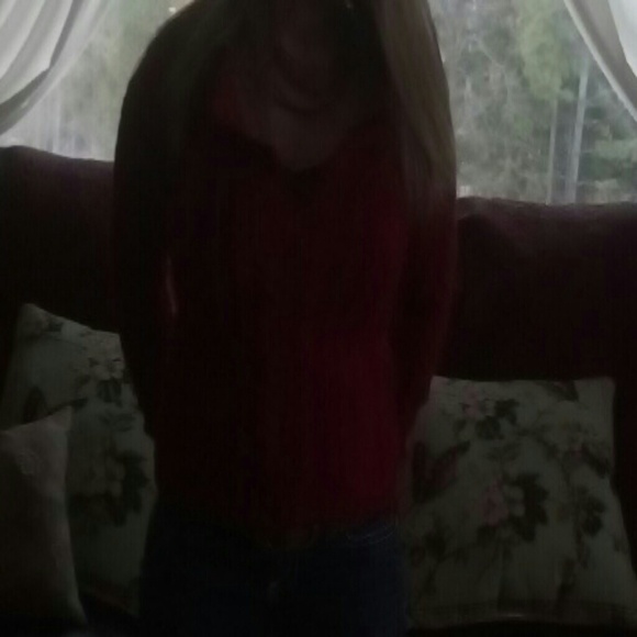 sweater - Picture 2 of 3