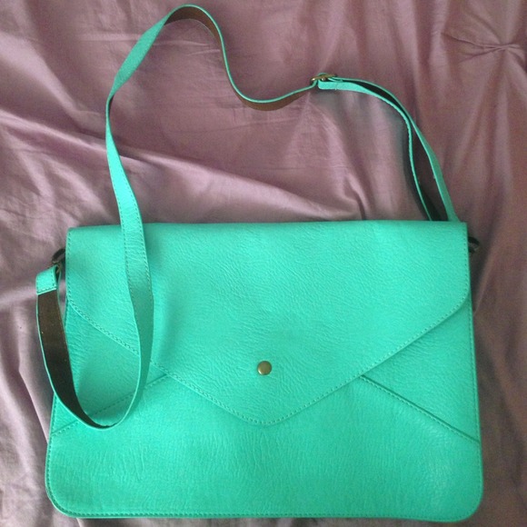 Mint leather shoulder bag/clutch