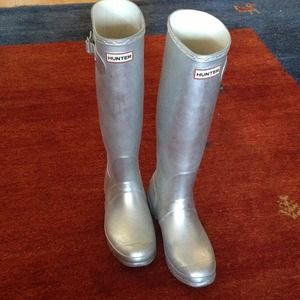 HUNTER boots silver 7/8 tall