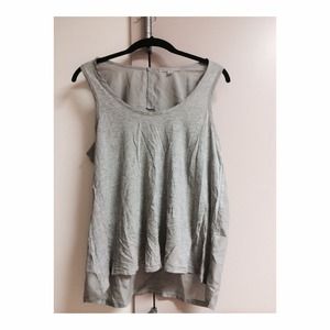 Basic gray loose fitting tank!