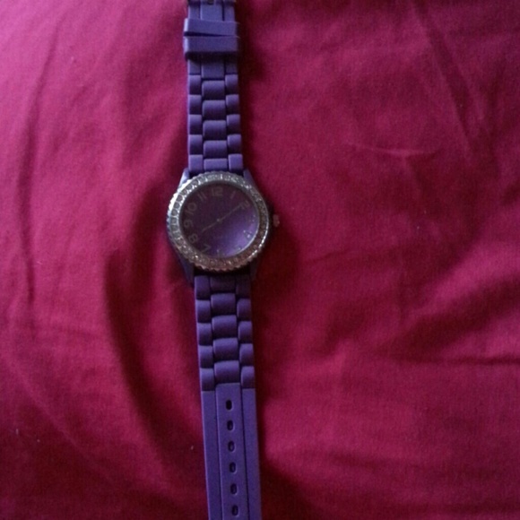 Watch - Picture 2 of 4