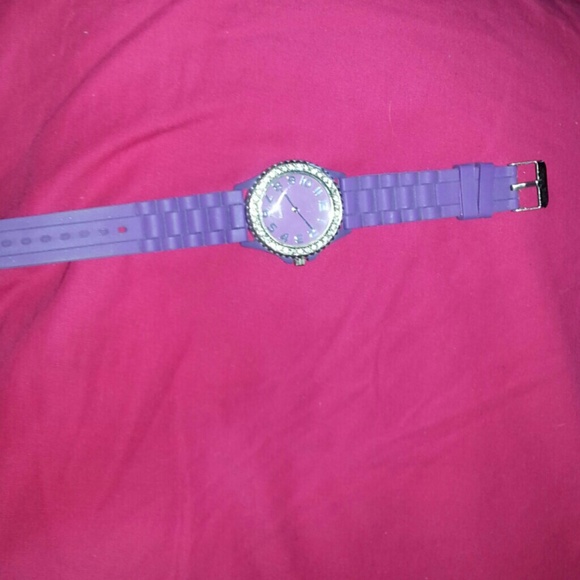 Watch - Picture 3 of 4