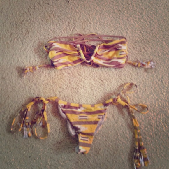⚡️SOLD⚡️Acacia bikini