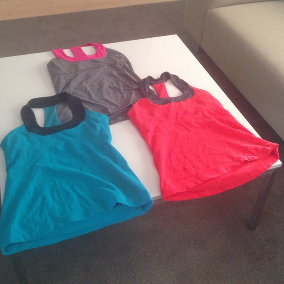Lululemon exercise tops