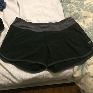 Lululemon turbo run shorts
