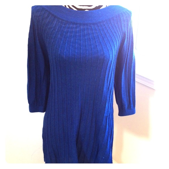 📚 2/$12 Leo & Nicole Knit