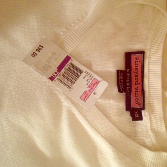 Vineyard Vines sweatervest