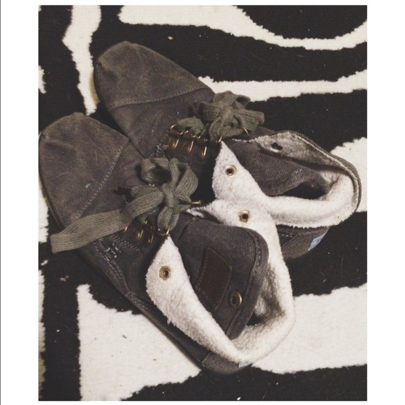 🌺 furry tom booties 🌺