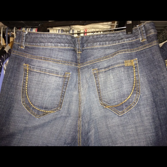 💥PRICE REDUCED💥Nine West Jeans Collins 16 Short