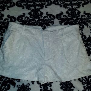 LACE SHORTS