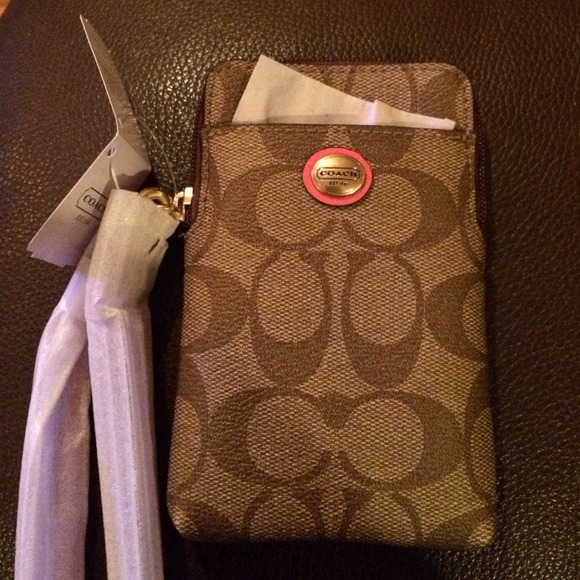 Cell phone wallet wrislet - Picture 1 of 3