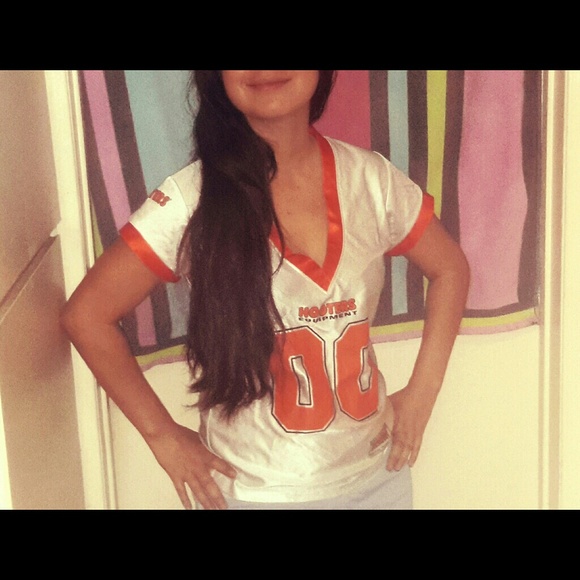 Hooters Sexy Jersey