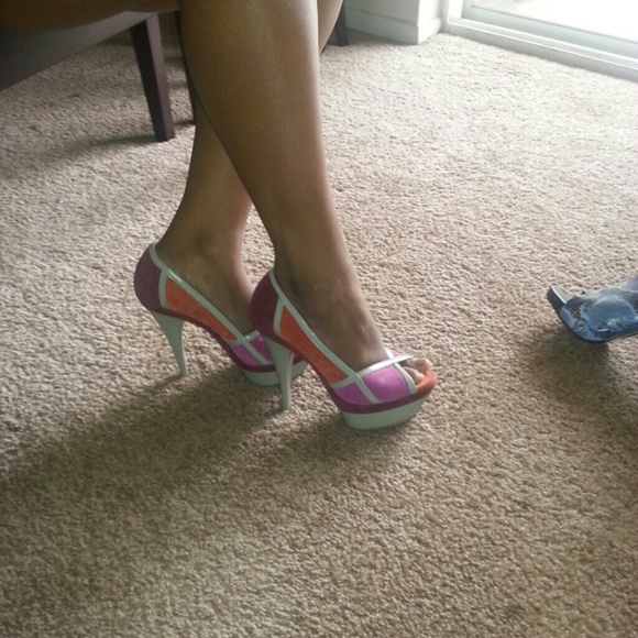 Color block pumps - Picture 4 of 4