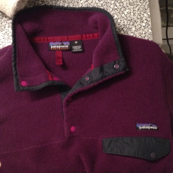 Patagonia Outerwear - ❌ PENDING TRADE ❌ Medium Patagonia pull over
