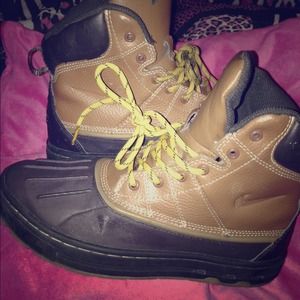 Nike boots