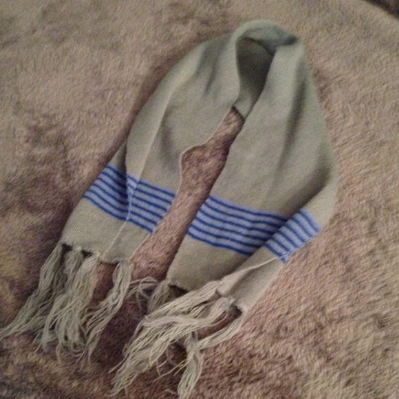 Boy scarf- blue and gray!