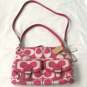 ✨Lowered price✨Pink authentic Coach purse