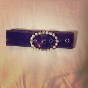 Pearl Buckle Belt