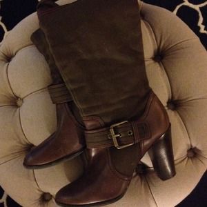 Nine West 9.5 leather contrast stacked heel boots