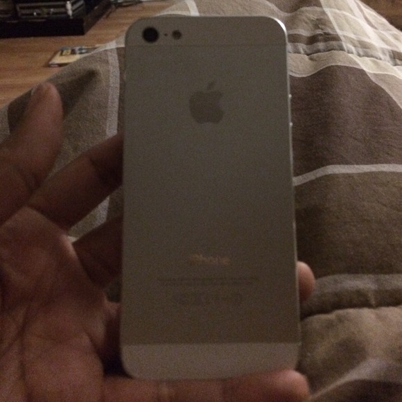 🚫SOLD🚫iPhone 5 white/silver AT&T service - Picture 2 of 4
