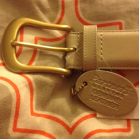 Partners Accessories - New beige leather belt in Medium