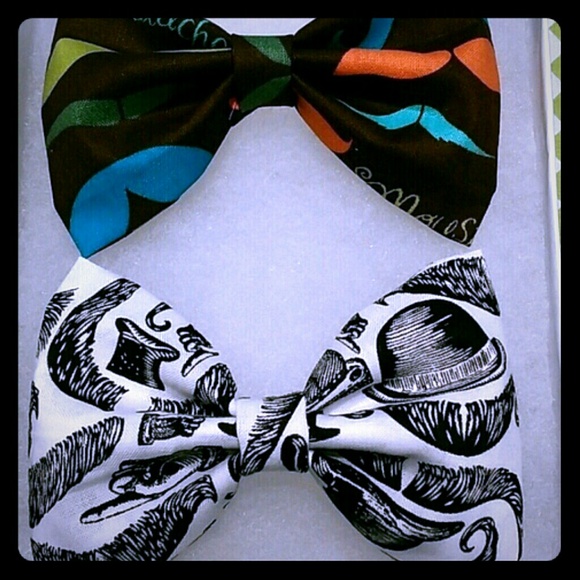 Moustaches Hair Bow Set - Picture 1 of 1